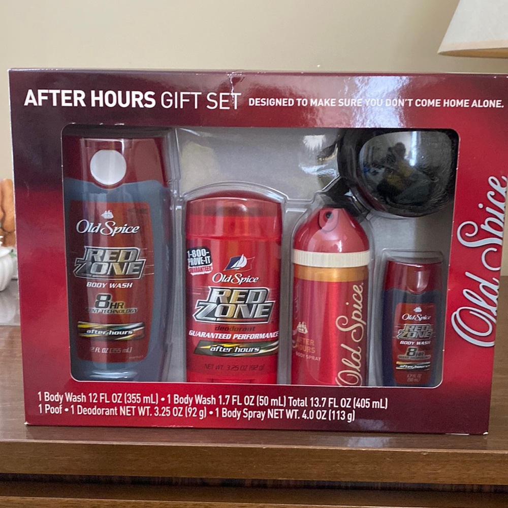 Old Spice Red Zone Gift Set NIB Vtg